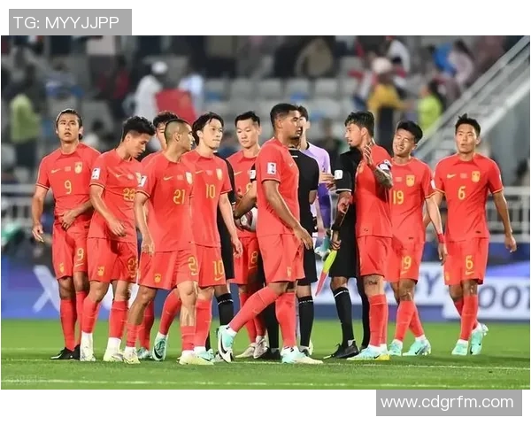 足球明星加盟国足助力球队崛起引发球迷热议与期待