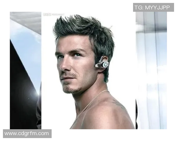 足球明星简短英文介绍及其辉煌成就与影响力分析